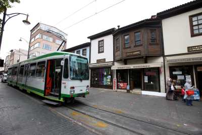 Cumhuriyet Caddesi ve Nostaljik Tramvay