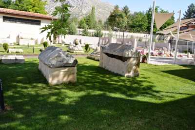 Antalya Elmalı Müzesi, Arka Bahçe ve Açık Teşhir