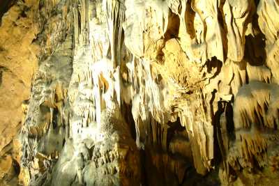 Bulak (Mencilis) Mağarası İçten görünüm