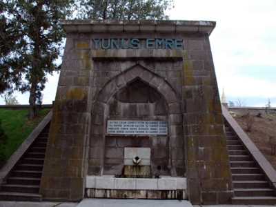 Yunus Emre Külliyesi ve Türbesi 